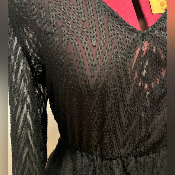 Chic Black Sheer Blouse Lumiere - Picture 2 of 4